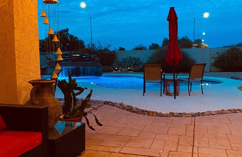 Westbrook Village Casa | 🌴NUEVA LISTA🌴gran patio privado ~ campos de golf, restaurantes, piscinas / spas ~ mascotas