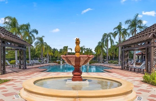 Bellavida Villa | Private Pool Workspace Near All Attractions