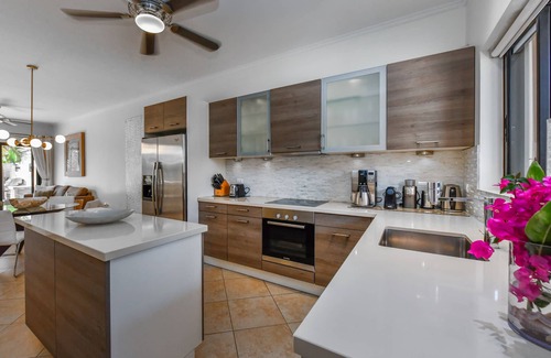 Gold Coast Condominio | Villa de lujo en Gold Coast (patio grande con SU PROPIA PISCINA)