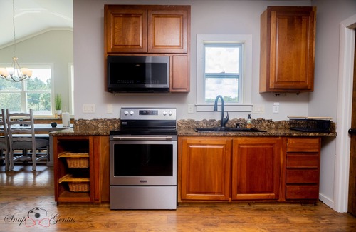 Loganville Casa | **PRIVATE PROPERTY** Olympic Pool, Tennis, B-ball, Pavilion, NEWLY RENOVATED (+)