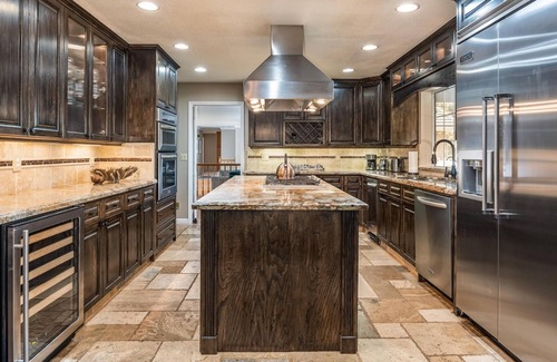 Oakhurst Casa | Private Resort Home in Yosemite w/River, 4Br-5Ba