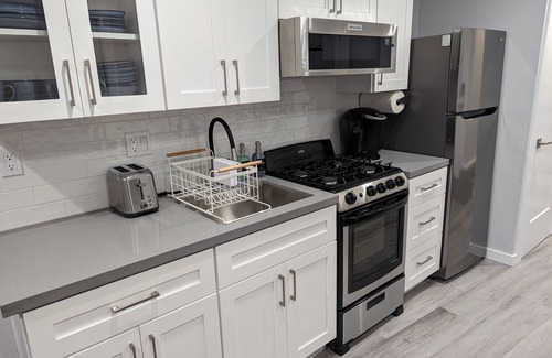 Baywood - Aragon Apartamento | Private retreat in the heart of Silicon Valley