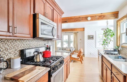 Jewett Casa | Private Retreat Minutes from Town & Both Mountains