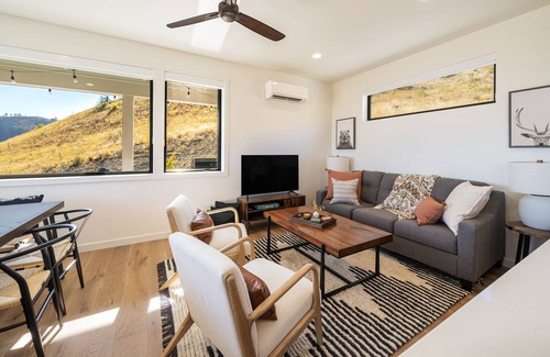 Pateros Cabina | Private Retreat on a 600 Acre Reserve!