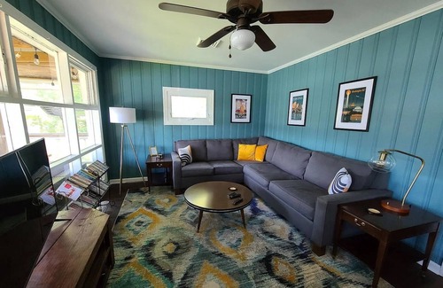Hague Casa | Private Riverfront Home with dock