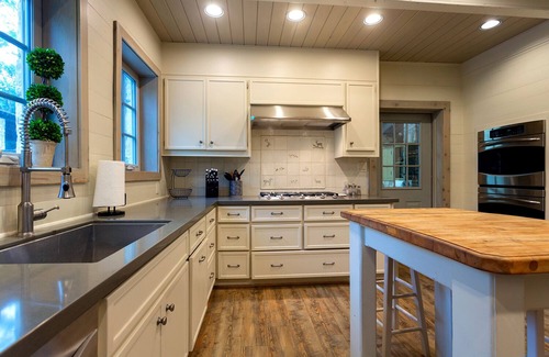 Hunt Casa | Guadalupe River Ejecutivo / Corporativo / Boda / Familia Compuesto 9+ cama + Pabellón