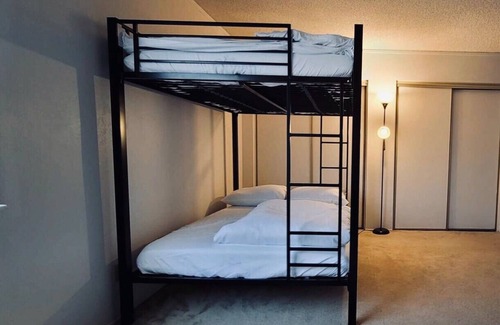 Ridgecrest Casa | Private Room [#1] - Queen Bed - Solo Travelers