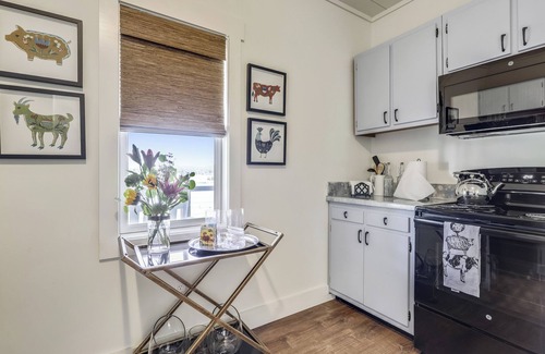 Swanton Casa | Private Room 2 & Bath, 10 Acres, Lake Access