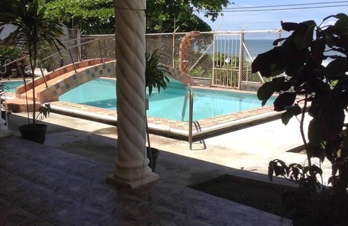 Puerto Armuelles Casa | Habitación Privada en Las Brisas Del Mar