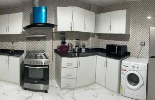 Al Barsha Apartamento | Private room available in Arjan.