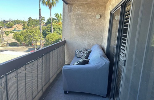 Harbor Condominio | Private Room Balcony Access Veteran-Run Co-Living in Signal Hill