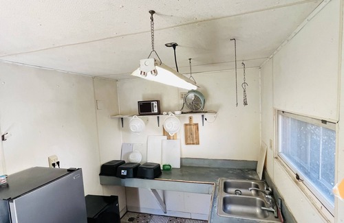 Onalaska Casa | Private Room + Bath in Nostalgic Motel Overlooking Lake Onalaska