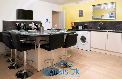 Huntly Apartamento | ⭐ Private Room Blossom⭐ 2 Guests, Roof Terrace, Free Wifi ❤️