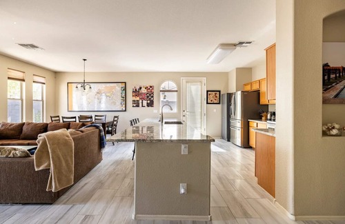 South Mountain Casa | Private room by South Mountain