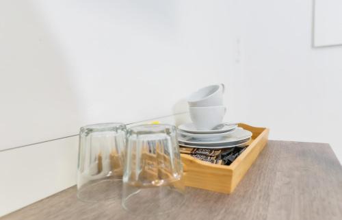 Ramstein-Miesenbach Apartamento | Private room #5 with 2 beds, ground floor, AC, only 2min to RAB
