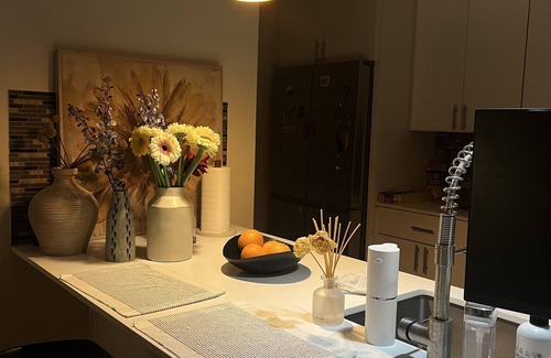 St. John - Coronado Hills Casa | [Private Room] Designer 10min dt Pet friendly 7min Park 5min Grocery Restaurant