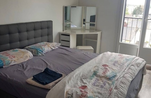 Le Mans Metropole Cama Y Desayuno | Private room