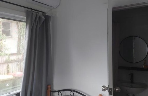 Gwynneville Casa | Private Room- Gwynneville