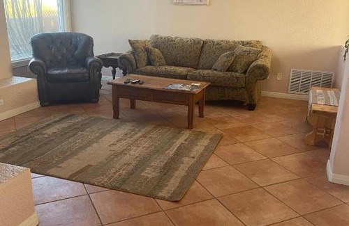 Las Cruces Casa | Private room in Awesome Sonoma Ranch Home