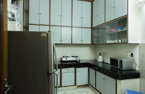 Kharera Cama Y Desayuno | Habitación privada en alojamiento y desayuno ofrecido por Sunil