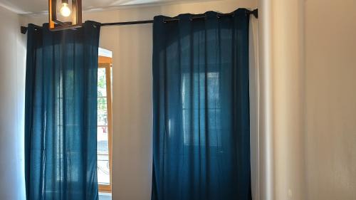 Vevey Apartamento | Private Room in Central Vevey Shared Kitchen & Bathroom