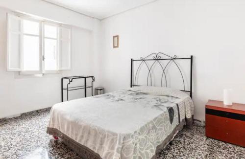 Malilla Casa | private room in shared apartment Valencia WorkStay