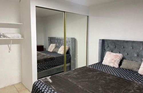 Golden Glades Casa | private room in the house
