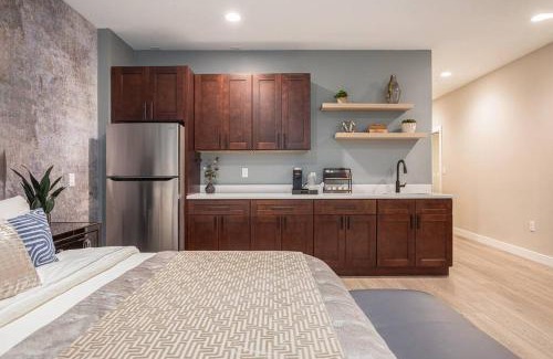 Bradenton Casa | Private Room, Kitchen & Bath 1