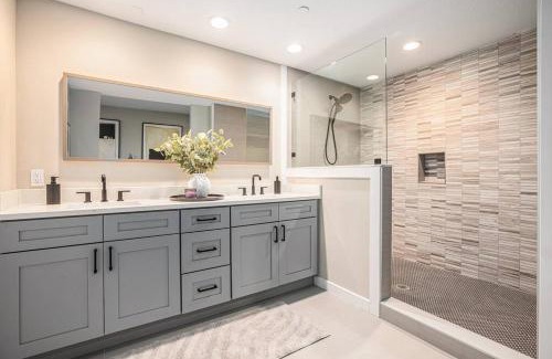 Bradenton Casa | Private Room, Kitchen & Bathroom 2