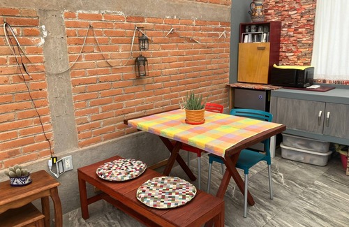 Narvarte Poniente Casa | Private room with full bathroom. Safe and quiet area.
