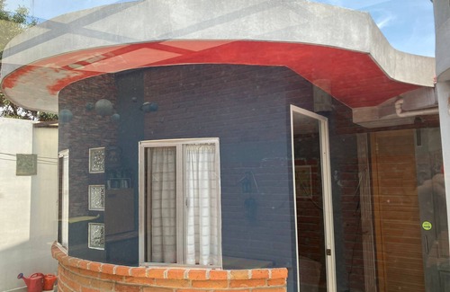 Narvarte Poniente Casa | Private room with full bathroom. Safe and quiet area.