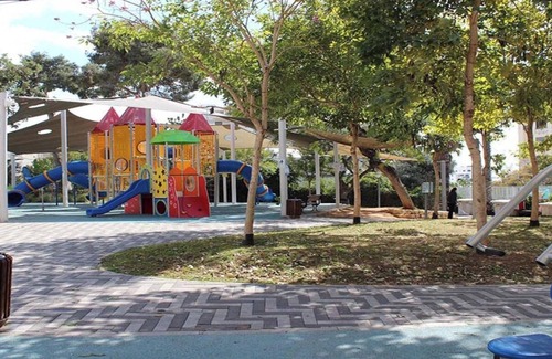 Ramat Gan Apartamento | Private room on a shared apartment In front of public garden