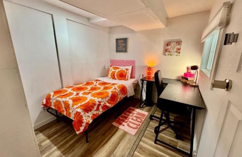 Rainier Valley Casa | Private Room on the 1st Floor with Shared Bathroom near Airport and Downtown Seattte
