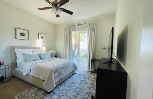 Rancho Cucamonga Casa | Private-room-Private-entrance-spectacular-city-landscape-views-from-room