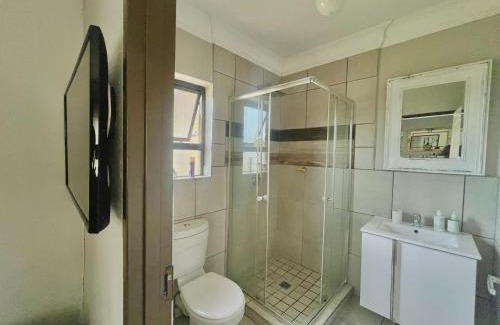 Polokwane Apartamento | Private room Skyfall Country Estate
