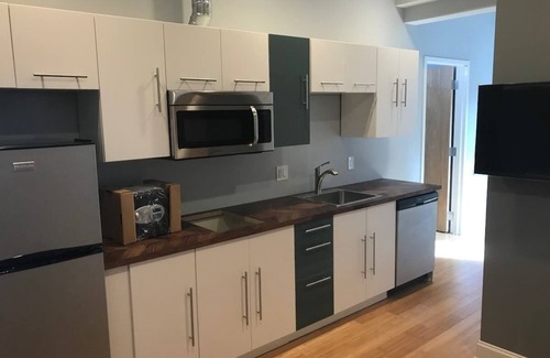 Danbury Apartamento | Private Room W/Private Bathroom l Shared Kitchen