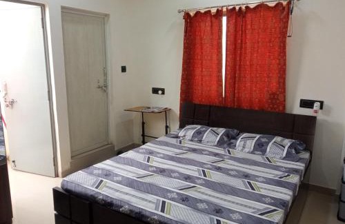 Ahmedabad Casa | Private room with attached washroom - Comfortable and Relaxing Stay
