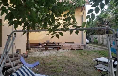 Ferihegy Casa | Private room with balcony