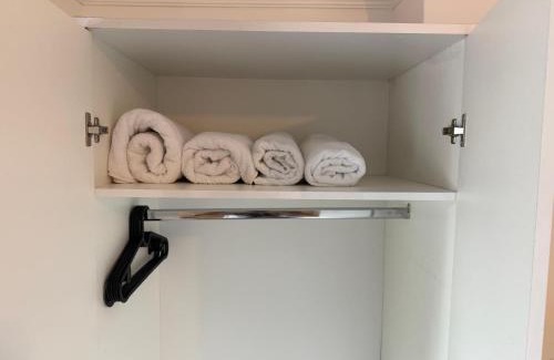 Avonmouth Casa | Private Room with Ensuite 7