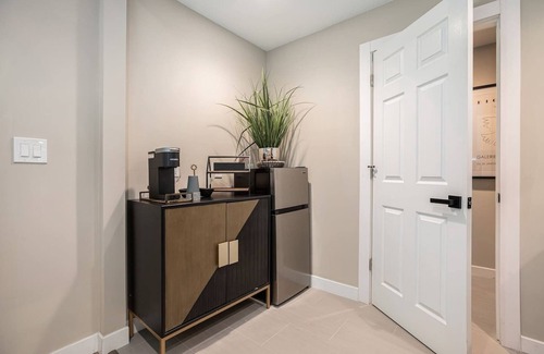 Bradenton Apartamento | Private room with Kitchen and Bath
