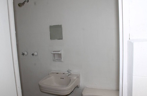 Barrio Lindavista Cama Y Desayuno | Habitación privada con Netflix en Lindavista.