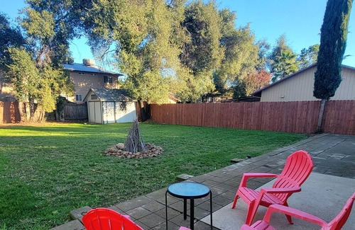 Enterprise Casa | Private room with short walks/ drives to services!