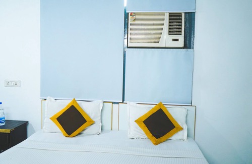 Hauz Khas Village Cama Y Desayuno | PRIVATE ROOMS IN HAUZ KHAZ