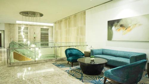 Santa Cruz Apartamento | Private Rooms in Historic Manila Chinatown