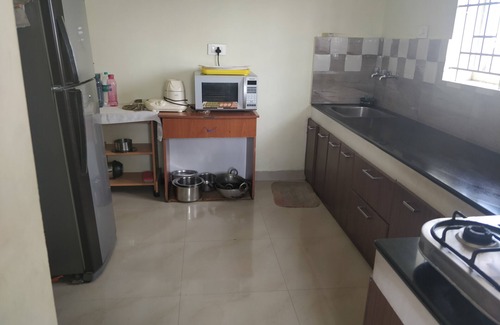 Peelamedu Apartamento | Habitaciones privadas con excelentes opciones de desayuno