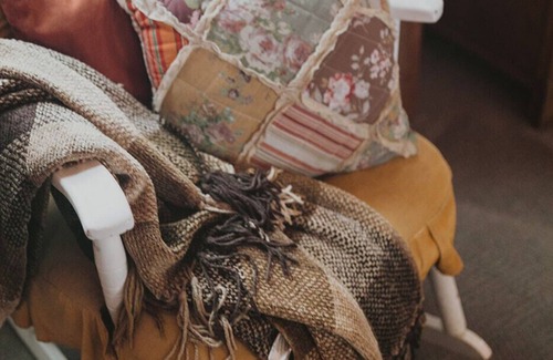 Luck Cabina | Private Rustic Cabin Retreat just 90 minutes from Minneapolis