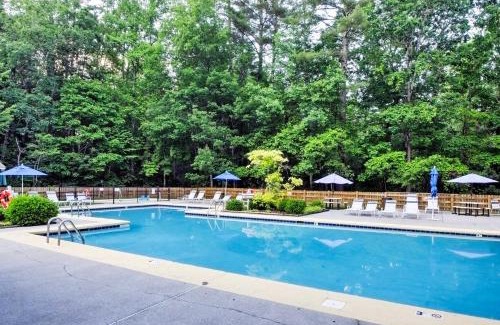 Sapphire Casa | Private Sapphire Valley Resort Cabin with Mtn Views!