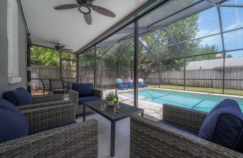 Virginia Park Casa | Private Screened in Pool with Main and Guest House