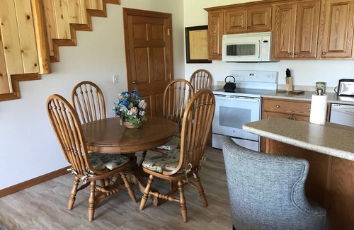 Harrison Casa | Private, secluded. Located at the Gateway to the North in Harrison, Michigan.