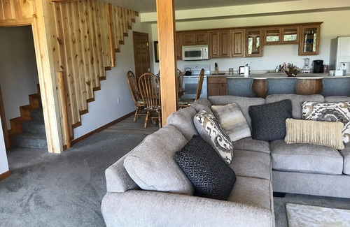 Harrison Casa | Private, secluded. Located at the Gateway to the North in Harrison, Michigan.